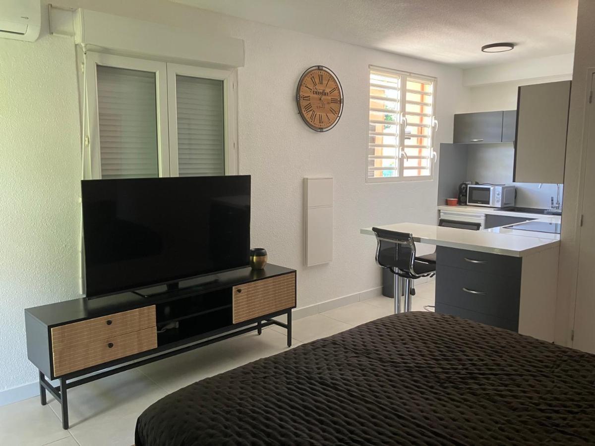 Studio Meuble Residence Estudom - Hibiscus - Universite De Кайен Екстериор снимка